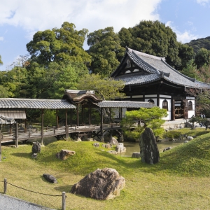 写真:【京都観光情報】〜1/7 高台寺・初参り(勅使門開放)