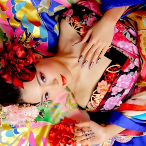 写真:モニカのInstagram・Facebook・Twitterをチェック🌟