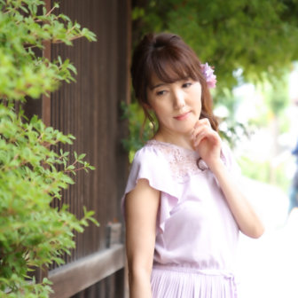 写真:京都・八坂庚申堂や八坂の塔でご友人とポートレートロケ撮影