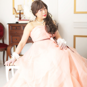 写真：ピンクのカラードレスでモニカスタジオ撮影☆