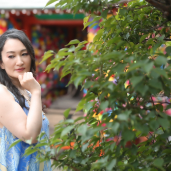 写真:京都・八坂庚申堂や八坂の塔でご友人とポートレートロケ撮影