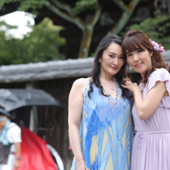 写真:京都・八坂庚申堂や八坂の塔でご友人とポートレートロケ撮影