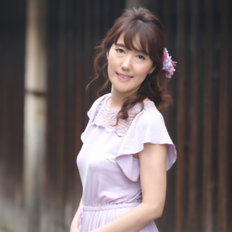 写真:京都・八坂庚申堂や八坂の塔でご友人とポートレートロケ撮影