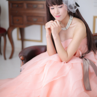 写真：ピンクのドレスでドレススタジオ撮影♥︎