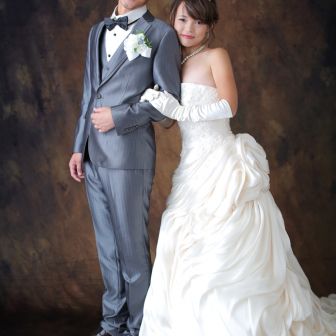 写真:結婚式前撮りやフォトウェディングに!カップルドレスプラン