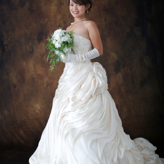 写真:結婚式前撮りやフォトウェディングに!カップルドレスプラン