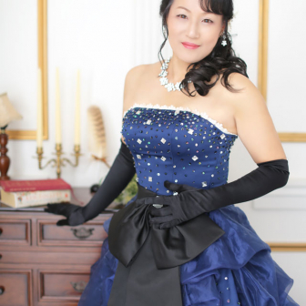 写真:全カットドレス花魁プランでスタジオ撮影